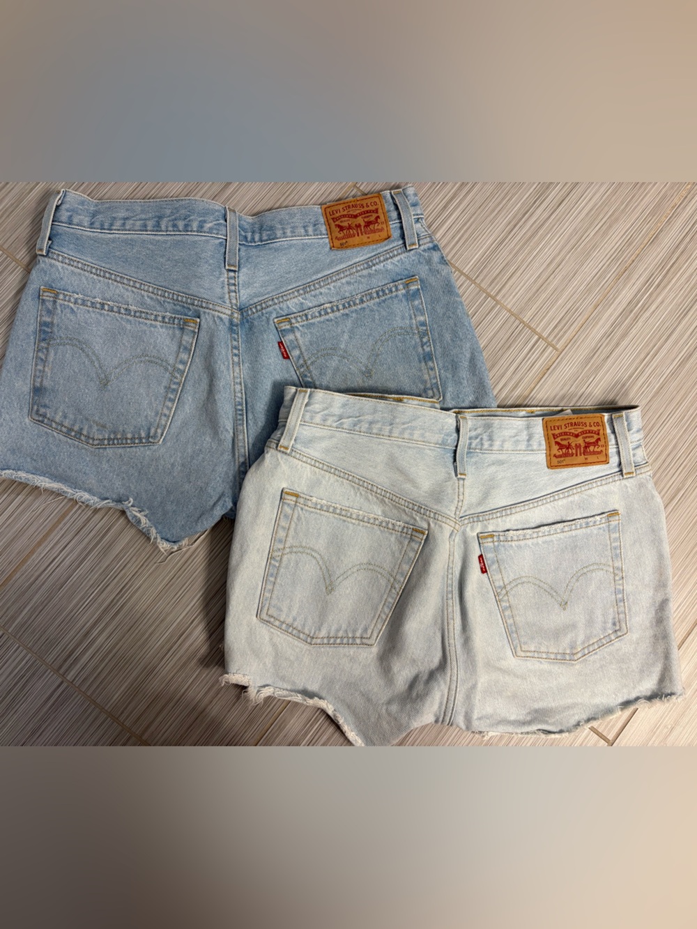 Levi’s Light Wash Denim Cutoff Shorts 2 pair - Picture 2 of 4